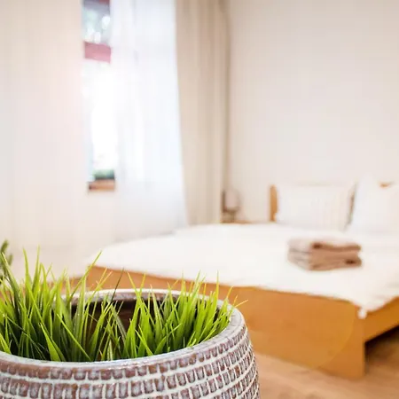 Apartment Fuer Bis Zu 11 Personen *